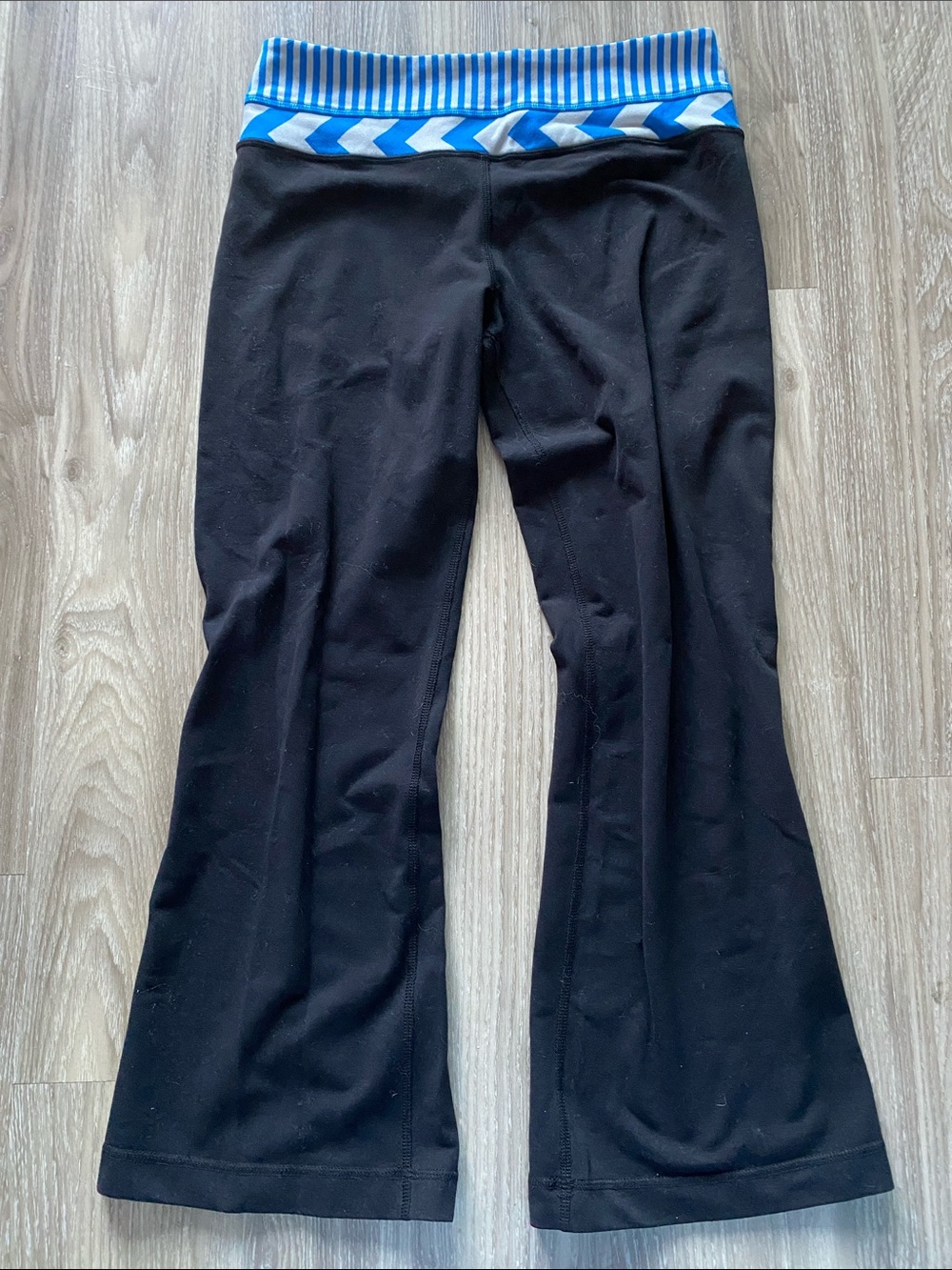 Lululemon Athletica Groove Pant With Patterned Waistband